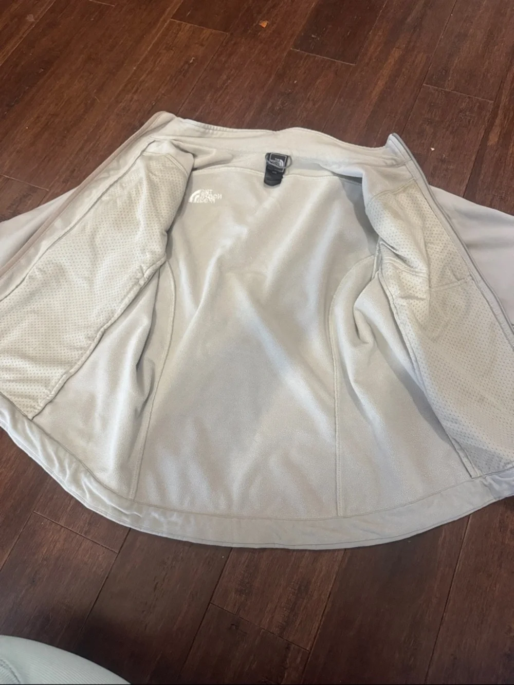 The North Face Apex Women’s Medium Softshell Jacket